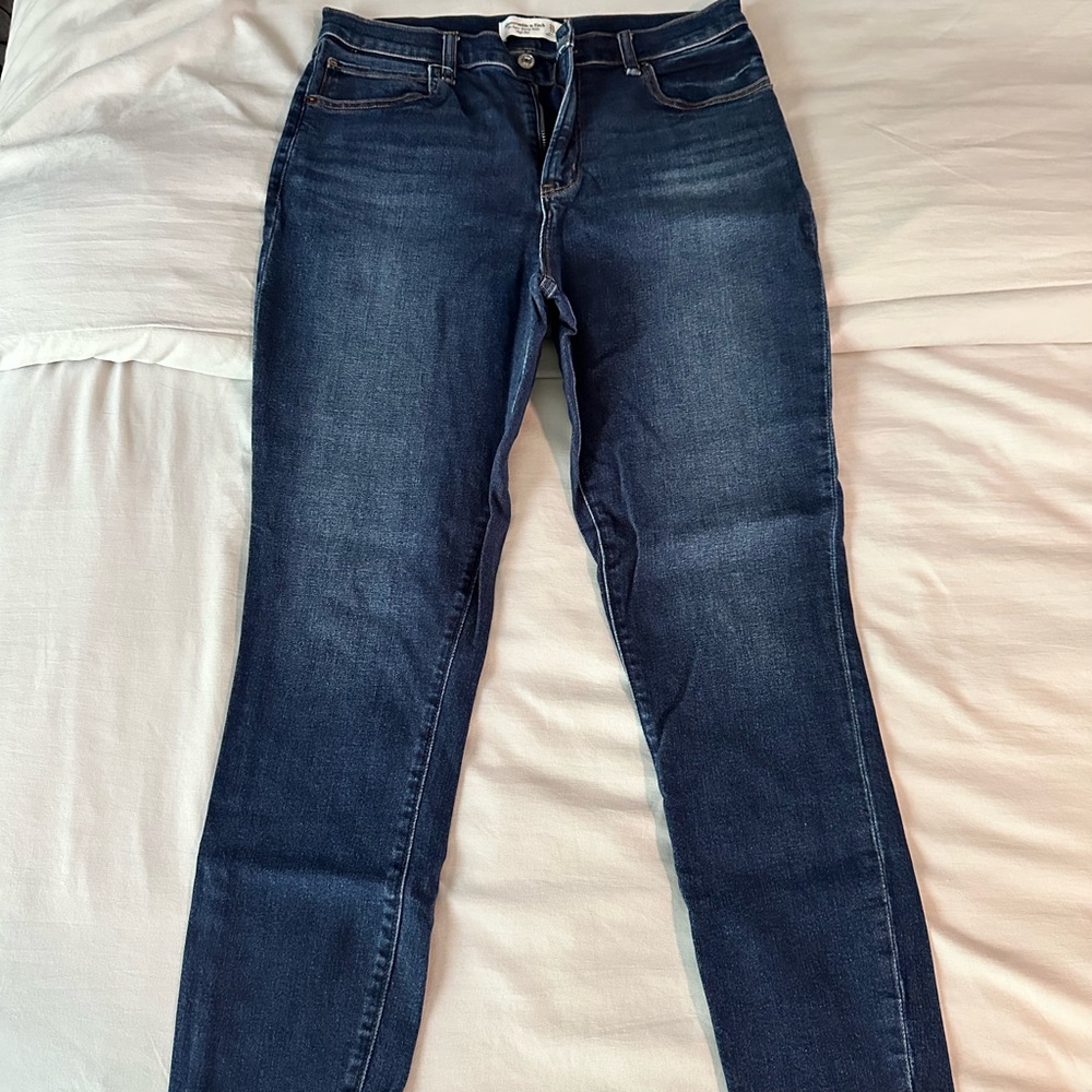Abercrombie & Fitch Blue Jeans Super Skinny Anke High Rise